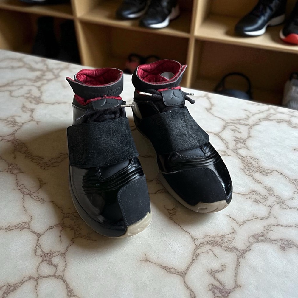 Size 11- Jordan 20 Retro Stealth 2015